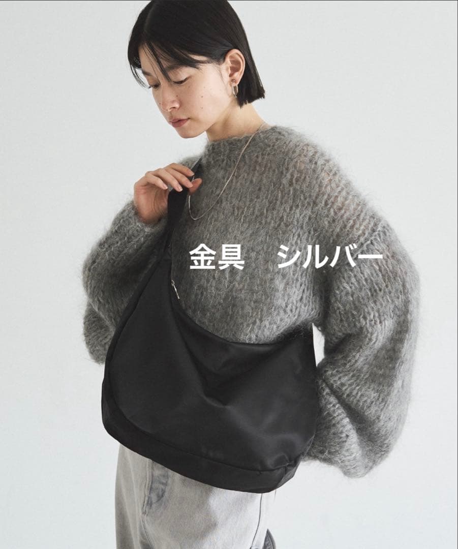 超美品ラシット今期 A4入るラウンドビッグショルダーバッグ - メルカリ