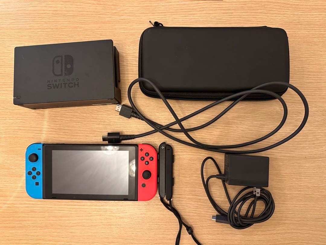 【2018年製】　美品　Nintendo Switch 任天堂　スイッチ Switch 32GB - ブラック 【整備済み再生品】 | Back Market