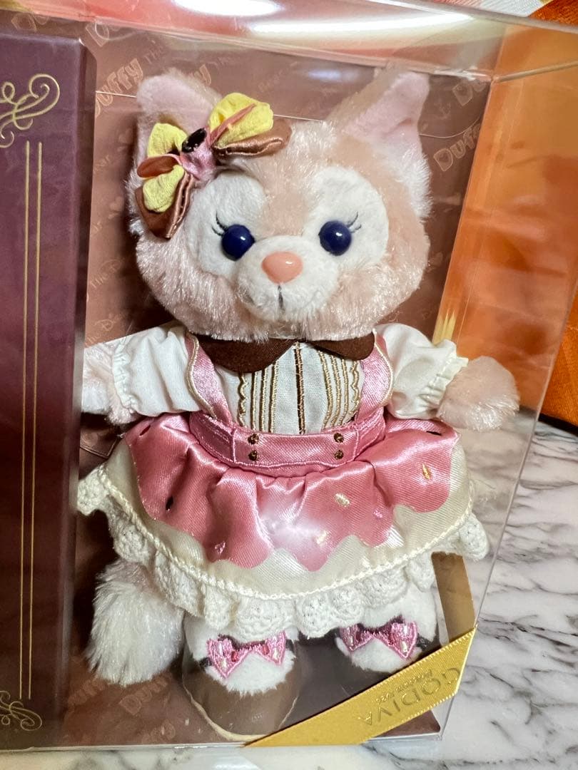 希少】香港ディズニー数量限定品☆ リーナベルぬいば×GODIVAチョコ