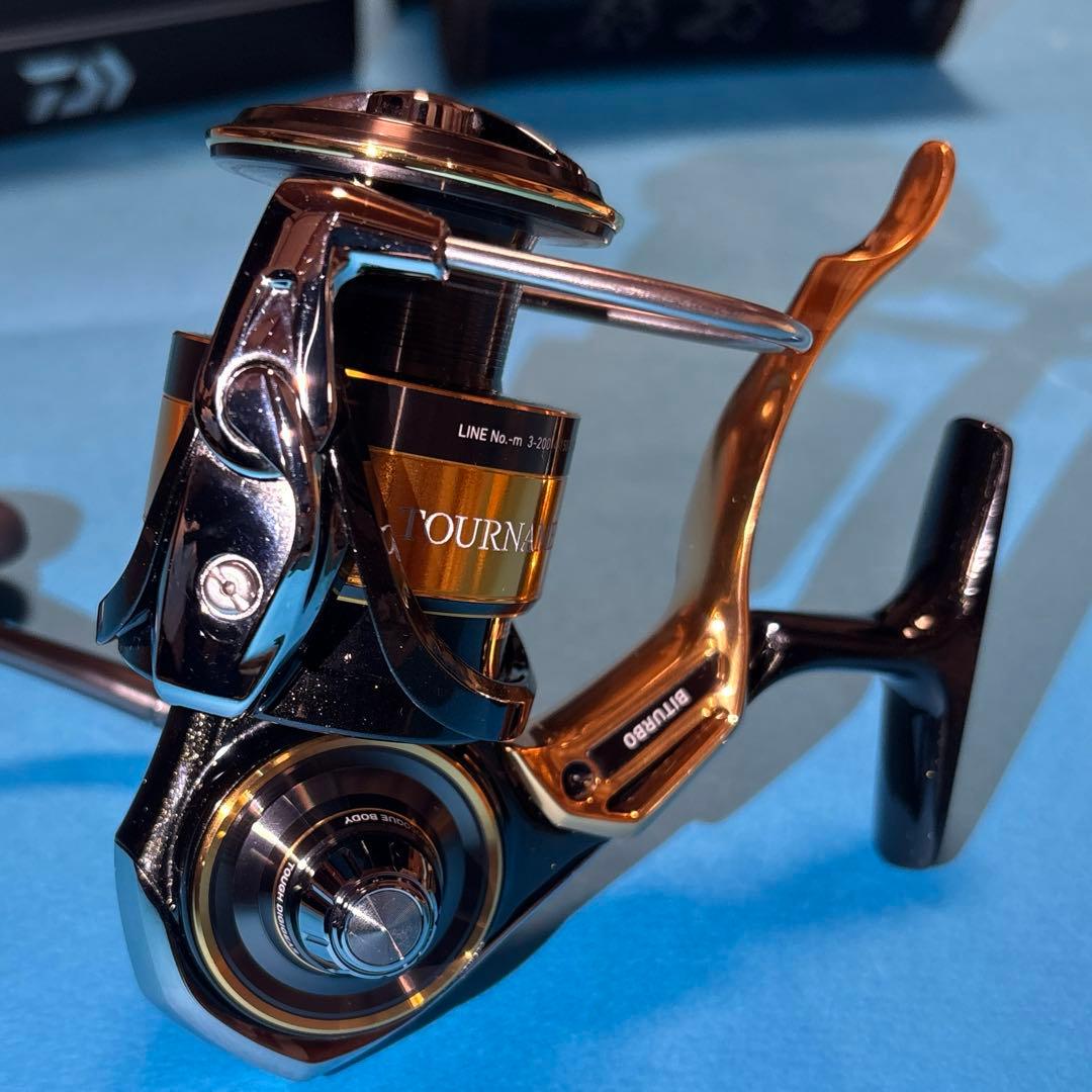 matt様専用22トーナメントISO 3000LBD 釣武者リールポーチ付き - メルカリ