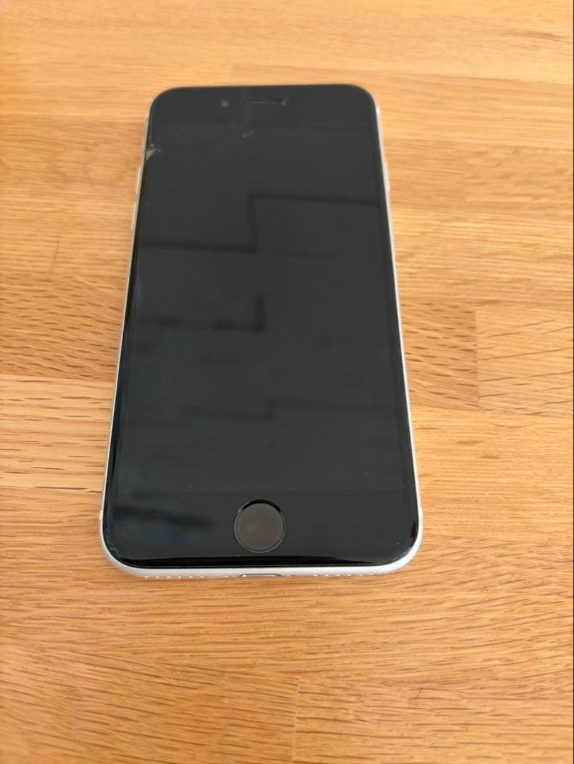 iPhoneSE 第2世代 本体 64GB ホワイト Apple iPhone SE (第2世代) 64GB SIMフリー [ホワイト] 価格比較