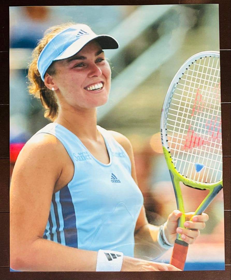 マルチナ・ヒンギス直筆サイン＆ポスター - メルカリ