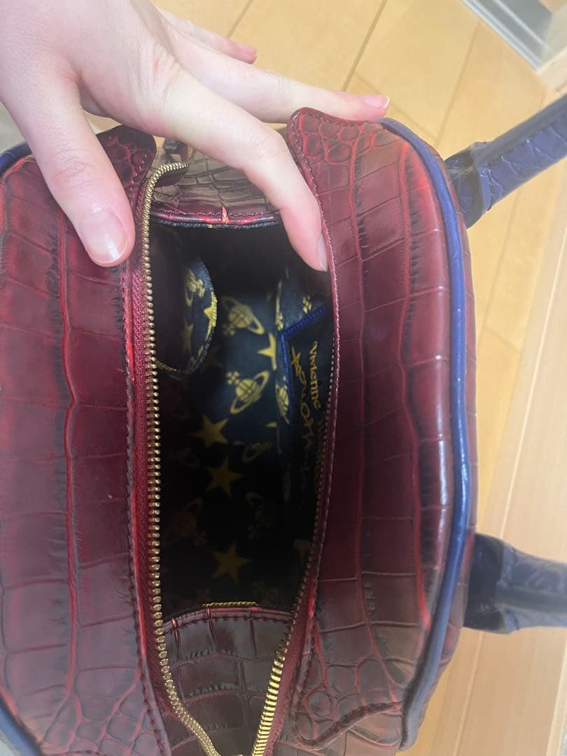 Vivienne Westwood クロコダイル風ハンドバッグ - メルカリ