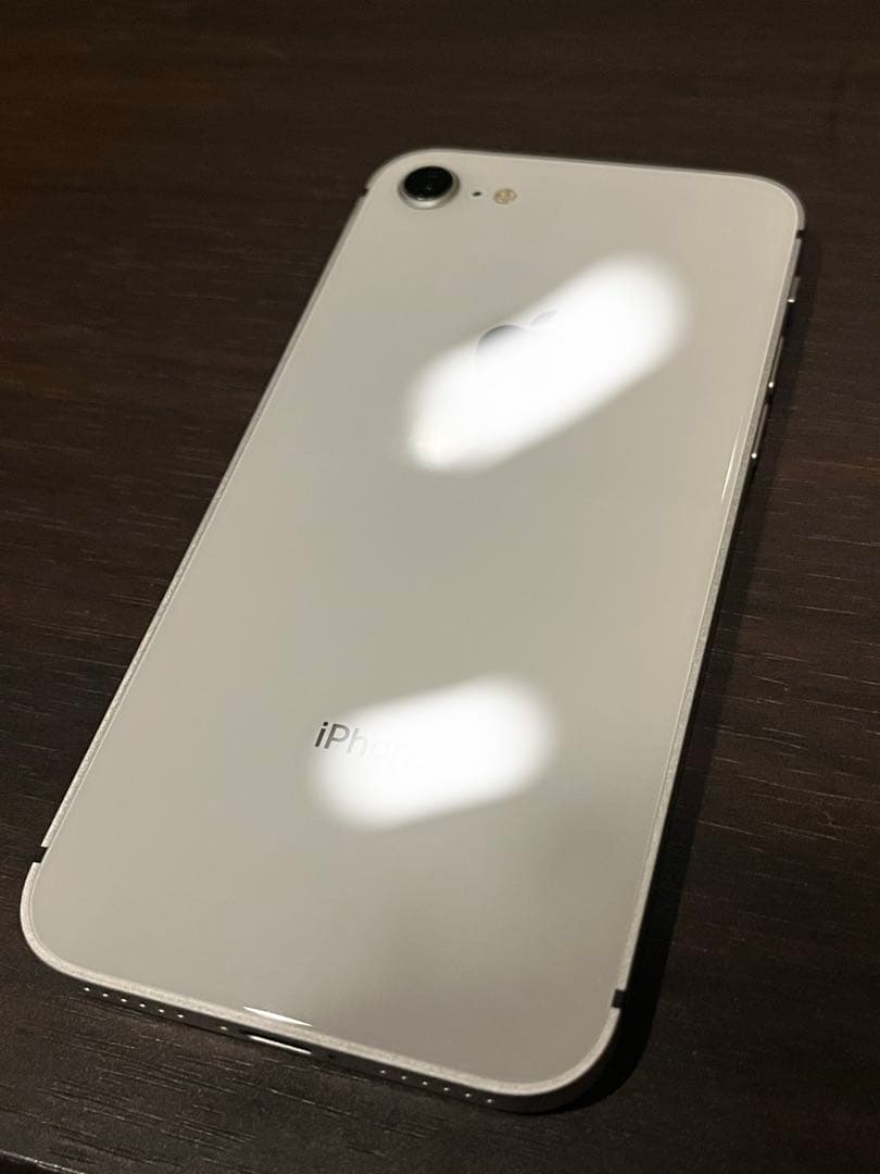 Apple iPhone 8 ホワイト外装カスタマイズ 本体のみ【SIMフリー