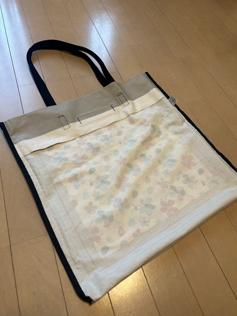 ☆お値下げ MARNI 花柄バンダナトート収納袋付き リップスティック