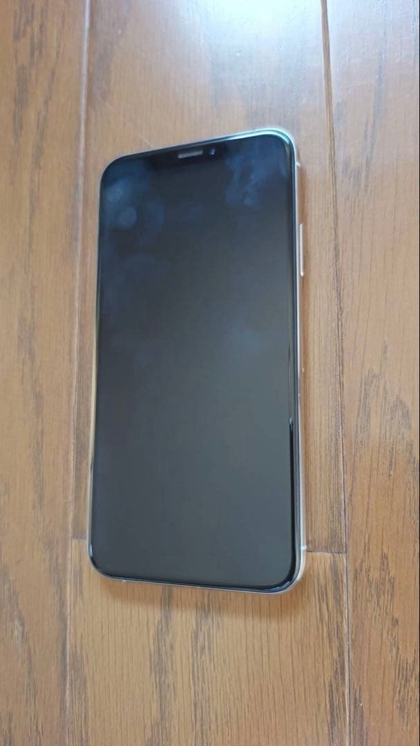 iPhone xs 256GB 本体　ホワイト　箱無し Amazon.com: Apple iPhone XS Max, US Version, 256GB, Silver