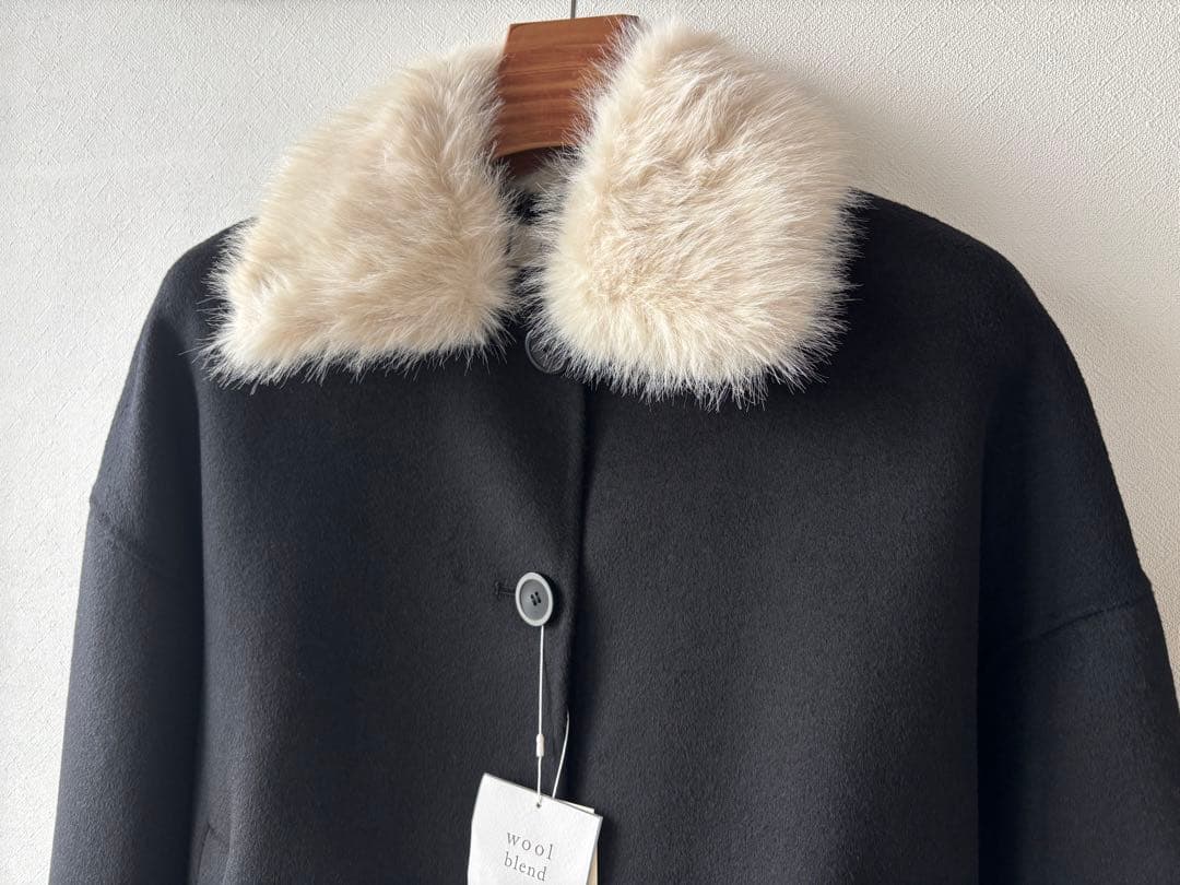 《新品タグ付き》ミラオーウェン 2wayファーカラーリバーショートコート