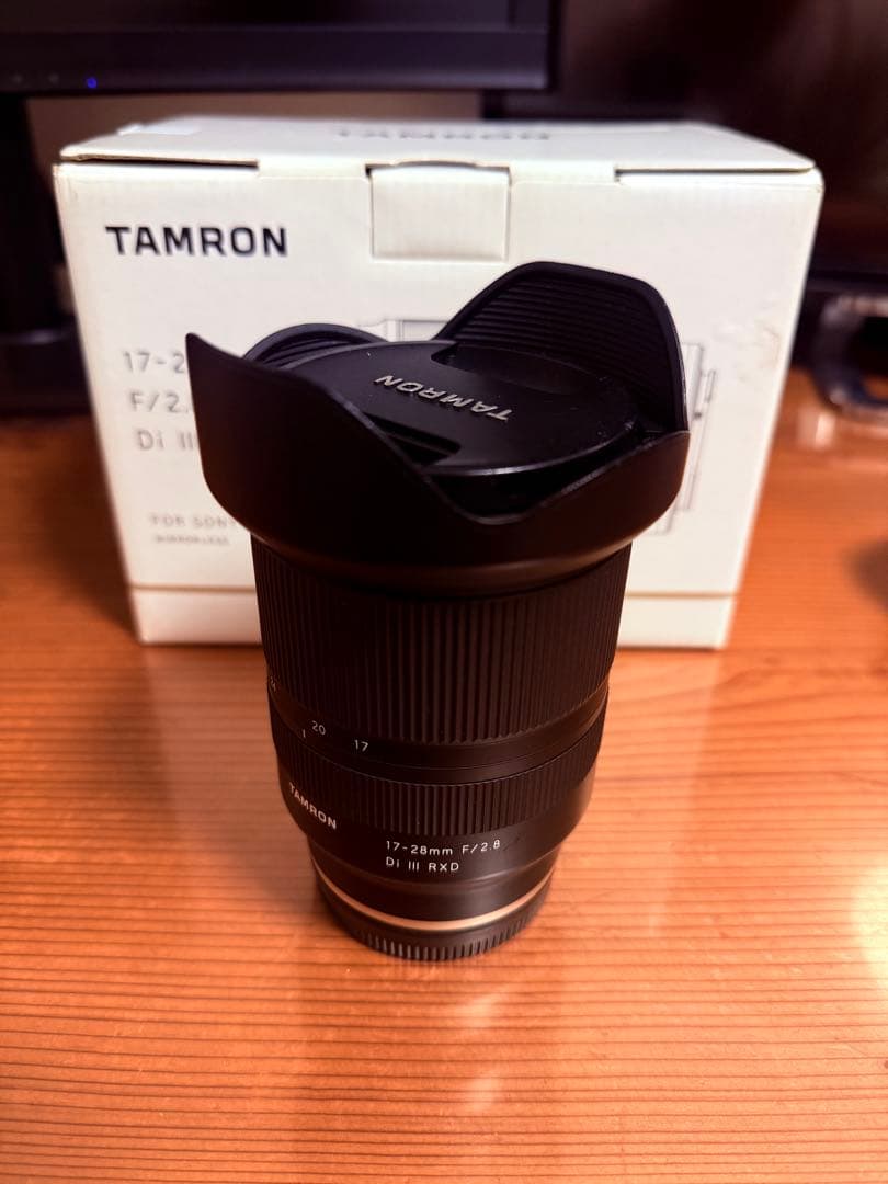美品TAMRON17-28mm F2.8 Di III RXDソニーEマウント Tamron 17-28mm f/2.8 Di III RXD Lens for Sony E AFA046S-700 B&H