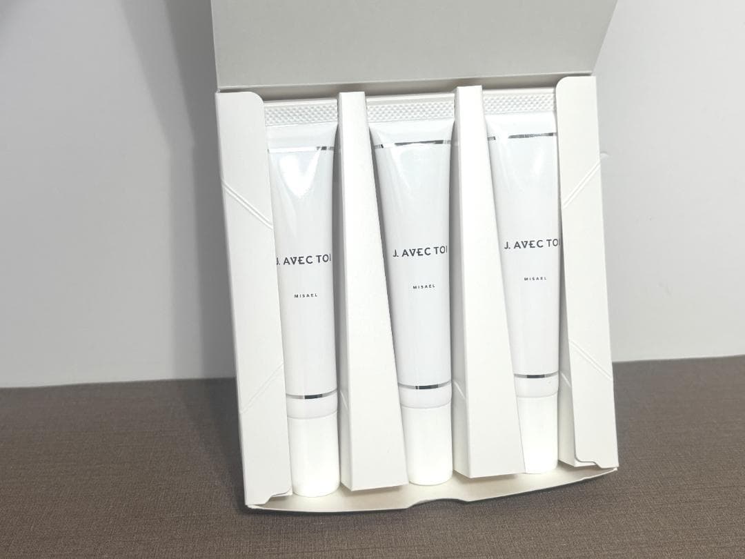 Q☆㉗J. AVEC TOI UVクリーム ミザエル 日焼け止め化粧下地 - メルカリ