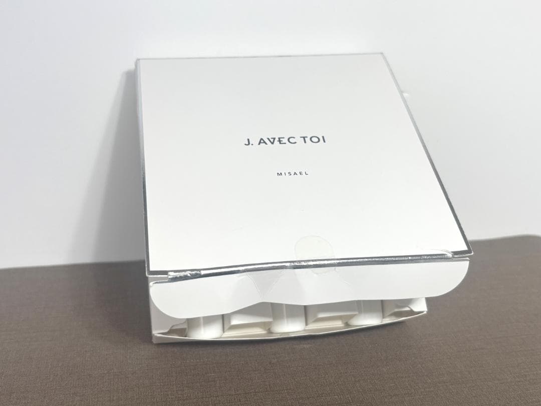 Q☆㉗J. AVEC TOI UVクリーム ミザエル 日焼け止め化粧下地 - メルカリ