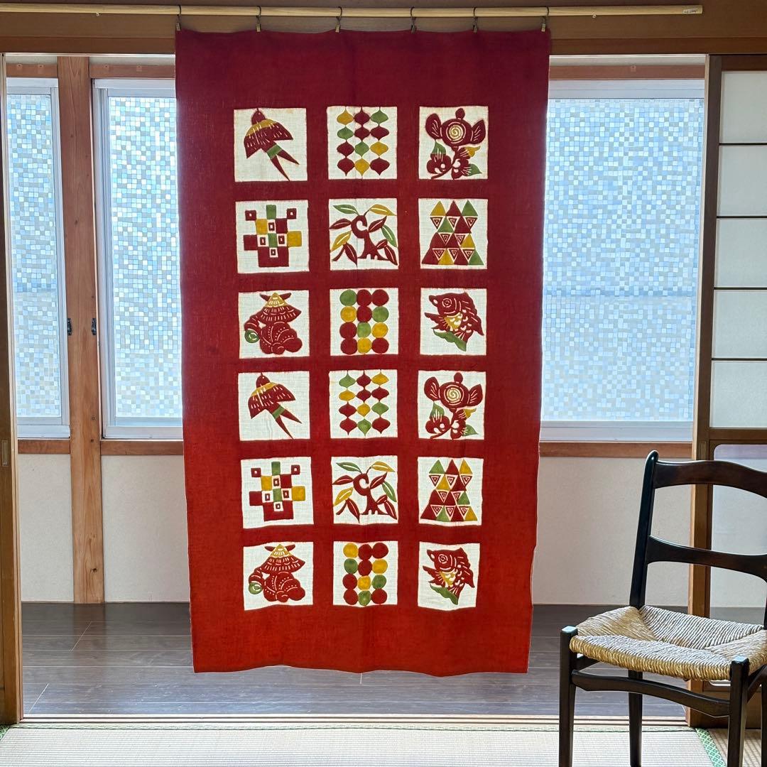 柚木沙弥郎　型染　タペストリー　日本民藝館 柚木沙弥郎 型染 大型タペストリー 日本民藝館 - メルカリ