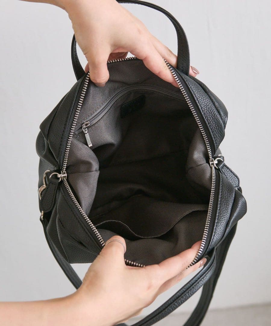 新品 イアパピヨネ ショルダー付きハニカムボストンバッグ《2way/本革》 黒