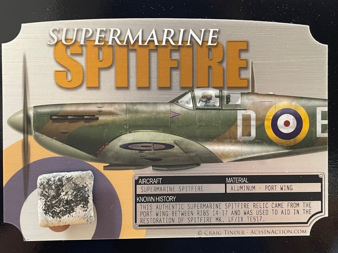 英戦闘機スピットファイア 実物破片付きディスプレイ - メルカリ