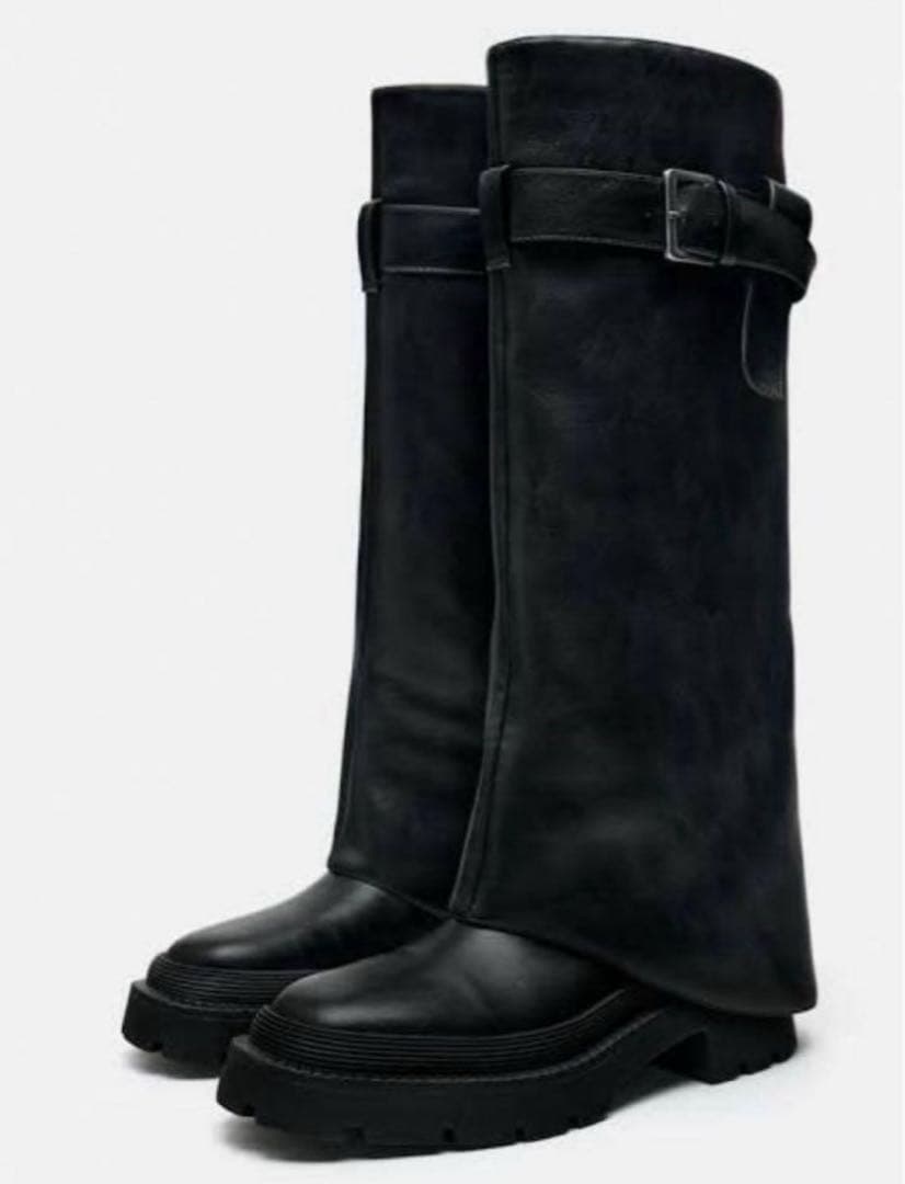 ザラ ニーハイゲートルブーツ バックル ブラック - メルカリ