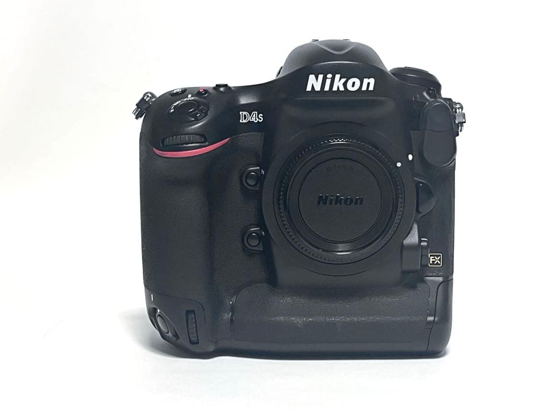 Nikon D4S デジタル一眼レフカメラ シャッター回数47000回 - メルカリ