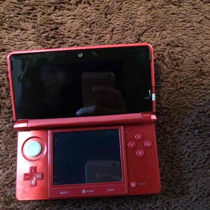 3DSレッド、モンスターハンター4G、大乱闘スマッシュブラザーズ