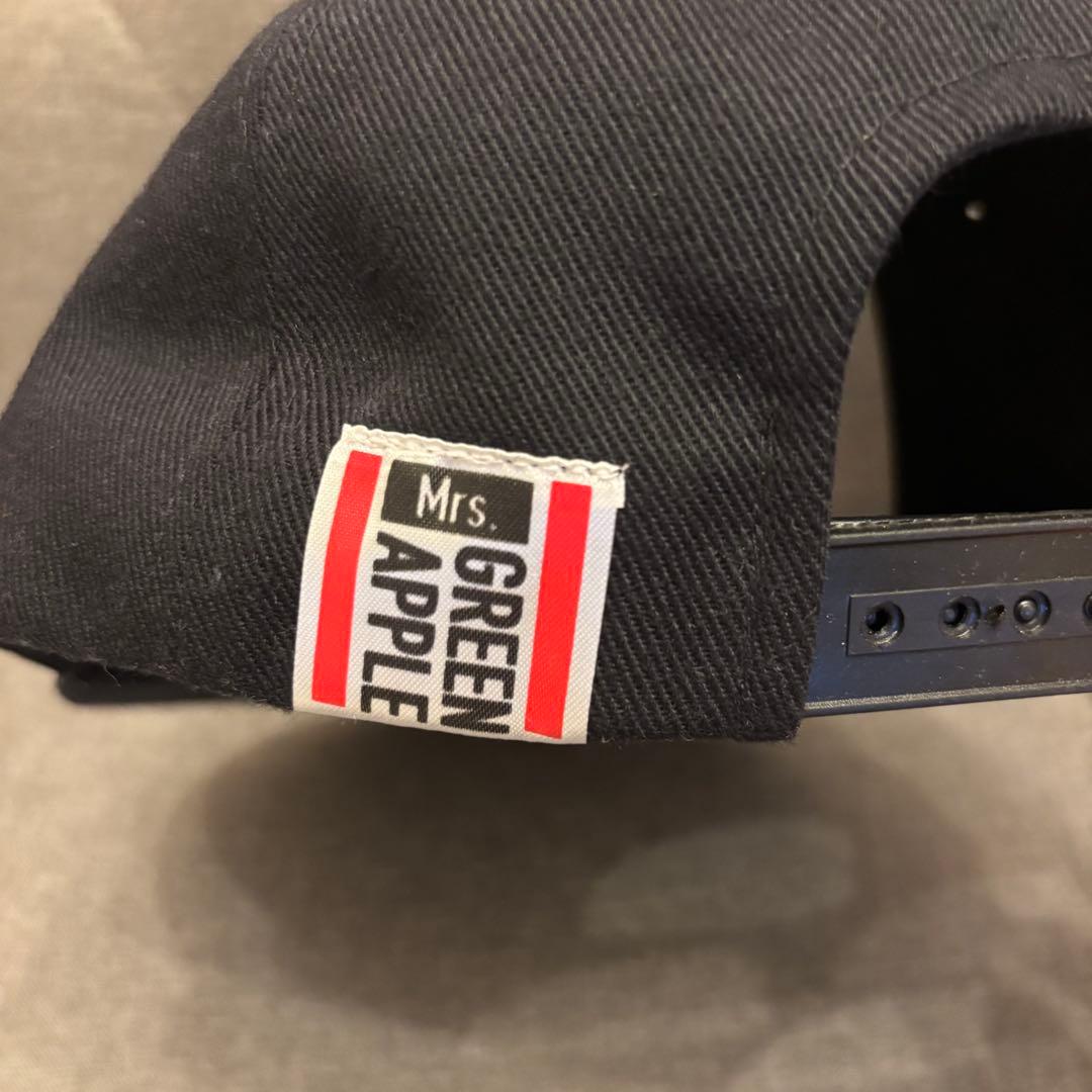 美品】Mrs. GREEN APPLE MGA キャップ - メルカリ