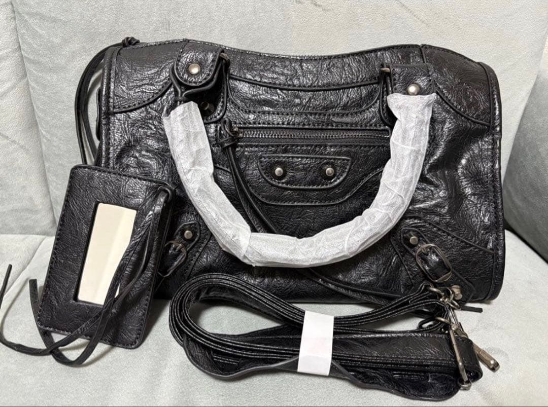 city bag Y2K ブラック　2way ショルダー　韓国 city bag Y2K ブラック 2way ショルダー 韓国 - メルカリ