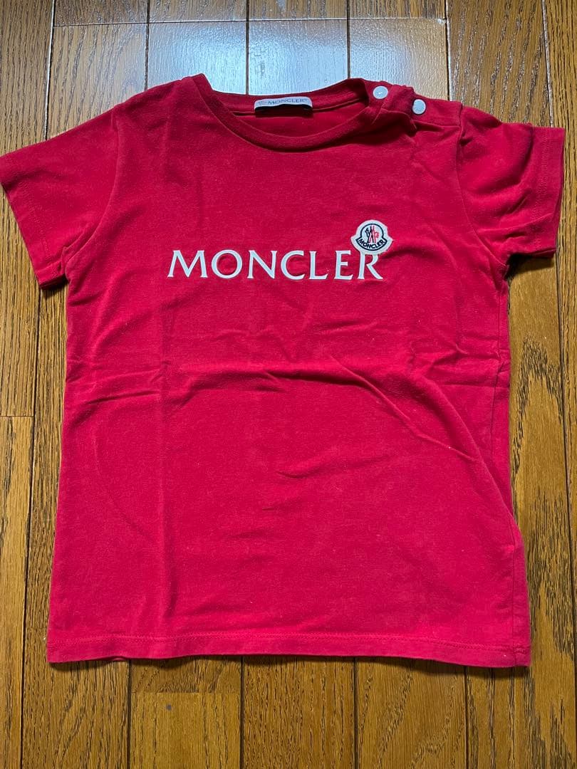 モンクレール　赤半袖Tシャツ　3A モンクレール 赤半袖Tシャツ 3A モンクレール 赤半袖Tシャツ 3A