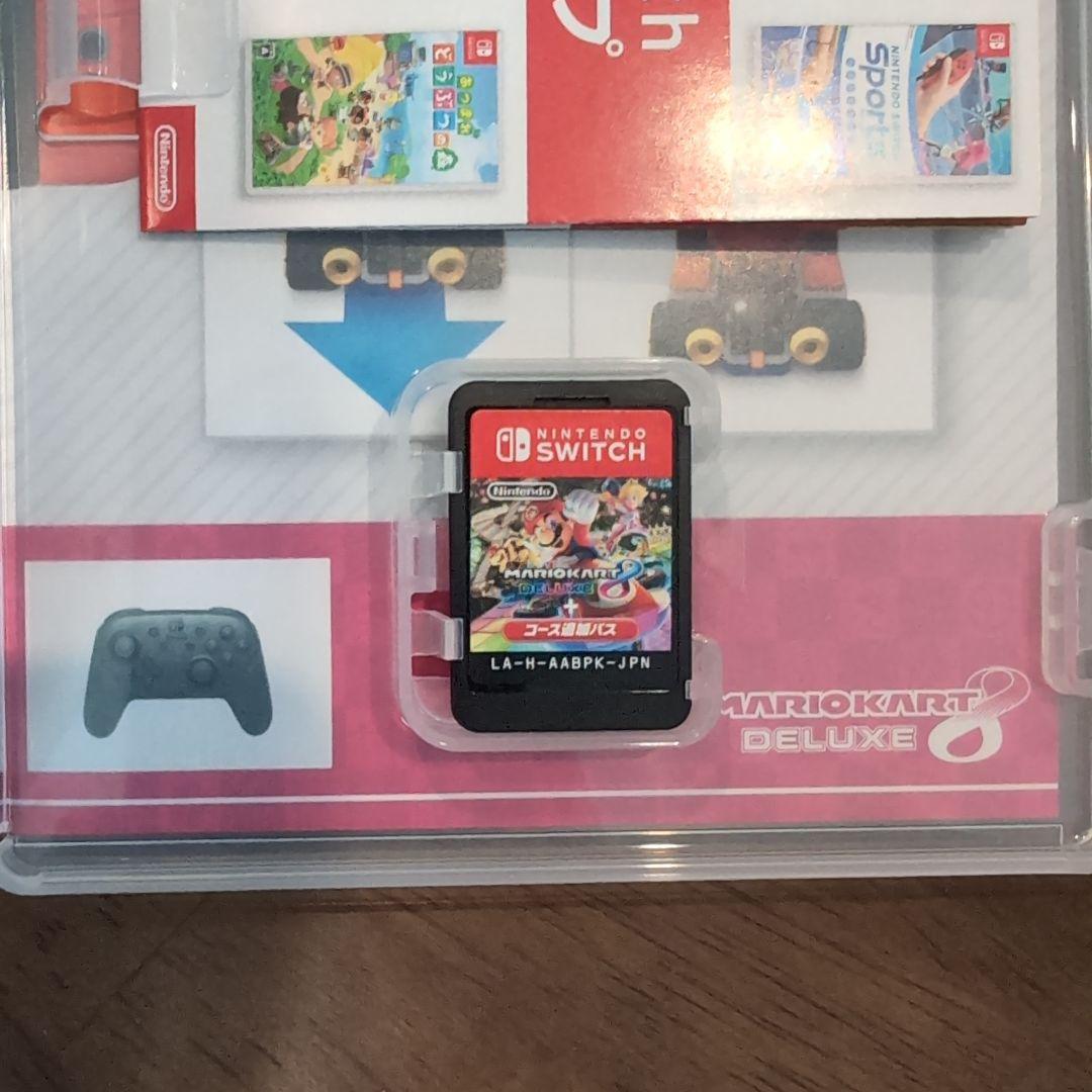Switch マリオカート8 デラックス+コース追加パス ジョイコンハンドル付き