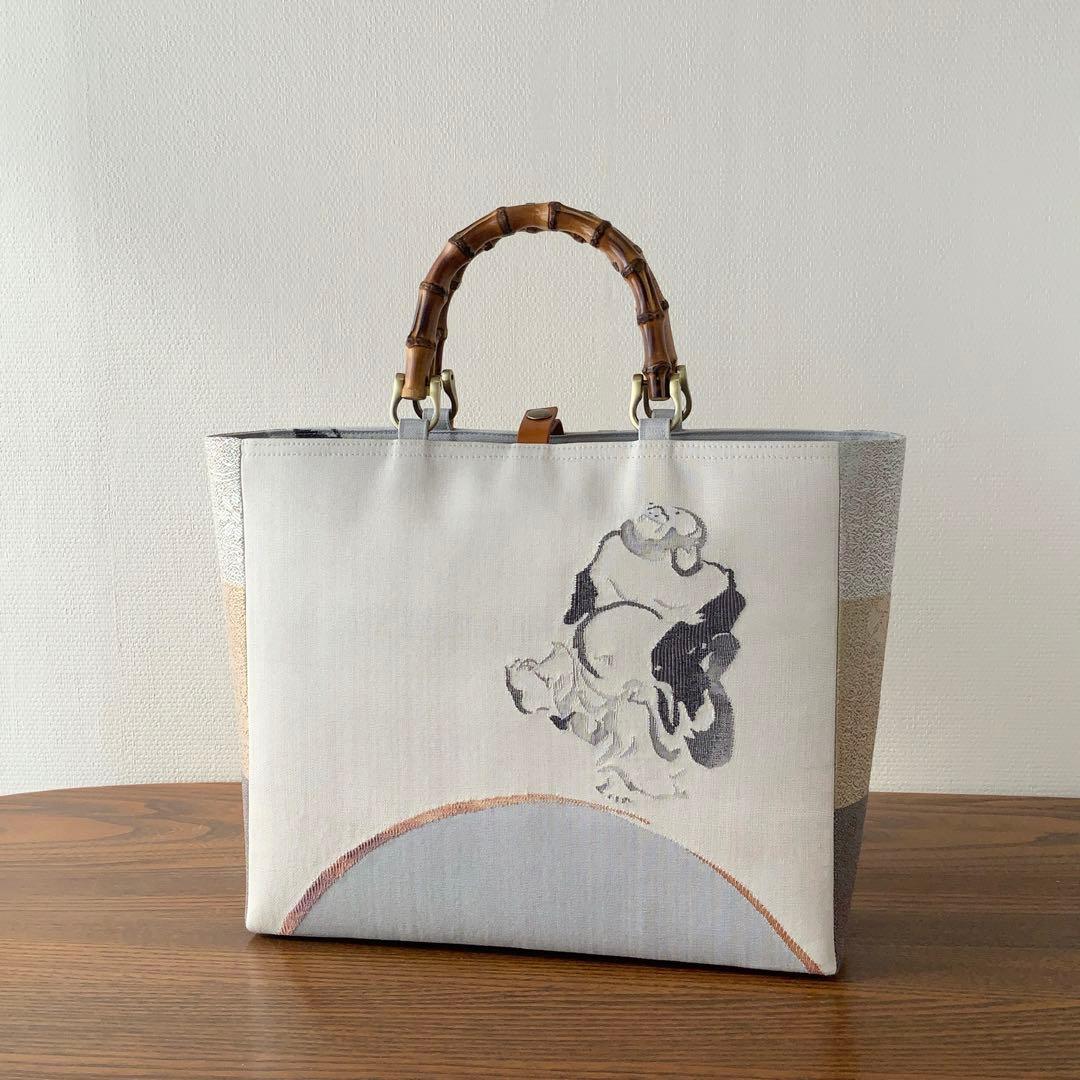 袋帯　袋の上の布袋様　リメイク　バンブーハンドルバッグ 着物リメイク バッグ【バンブーハンドルバッグ 帯（特大）紺地に金の菱