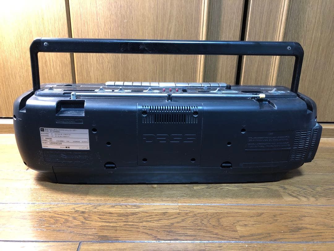 昭和レトロ】東芝 ラジカセ RT-SW600 TOSHIBA【ジャンク】 - メルカリ