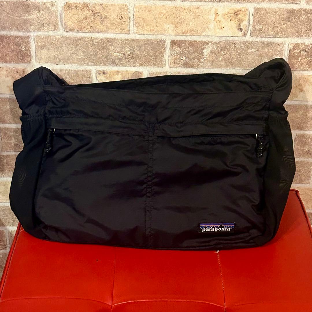 パタゴニア ライトウェイトトラベルクーリエ ショルダーバッグ