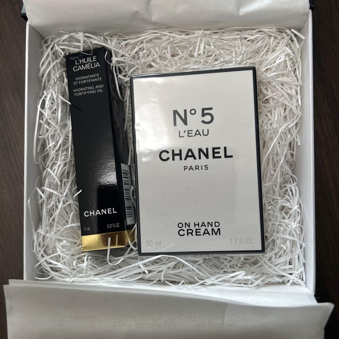 CHANEL N°5 L'EAU ハンドクリーム 50ml ・ネイルオイル 2023年春新作ネイルオイル・トリートメント】ユイル ア オングル
