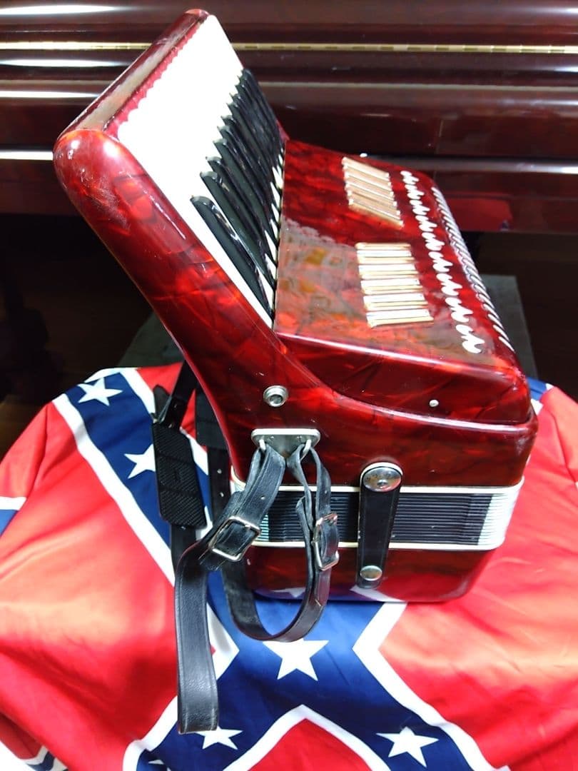 大幅メンテ完了】 トンボ ソプラノアコーディオン No.270 赤（即演奏可