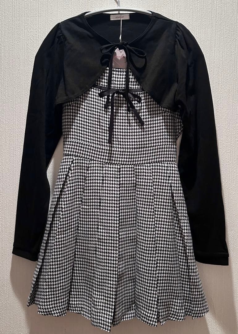 プリーツセットワンピース - メルカリ