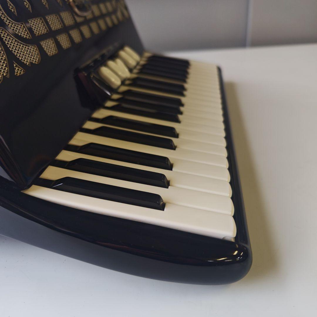 HESSMUHLER アコーディオン 37鍵 96ベース 黒 ヘスミューラー - メルカリ