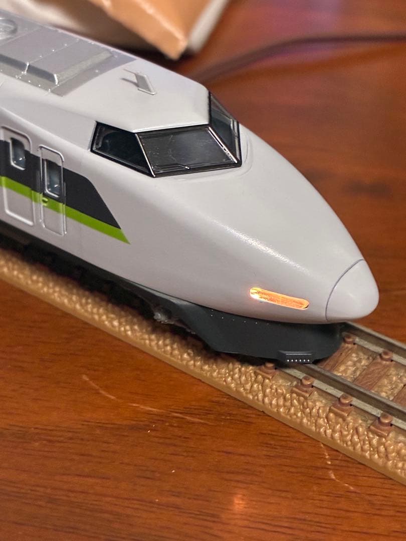 ト*読様 JR100系 山陽新幹線 フレッシュグリーンセット ライト点灯動力