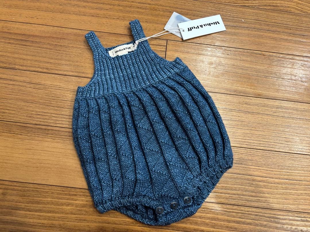 新品ENPORIO ARMANI ベビースーツ コットン製ビーニー&ビブの通販｜www