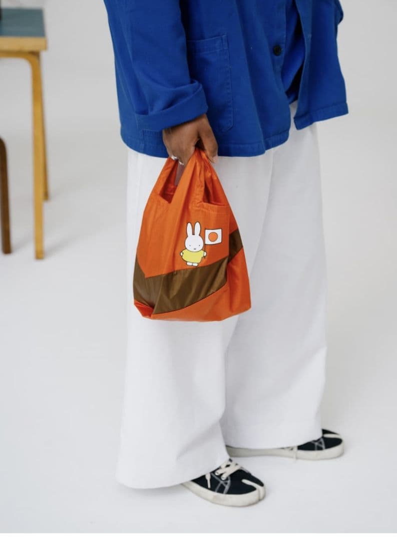 万博 オランダ館 SUSANBIJL スーザンベル エコバッグ Sサイズ - メルカリ