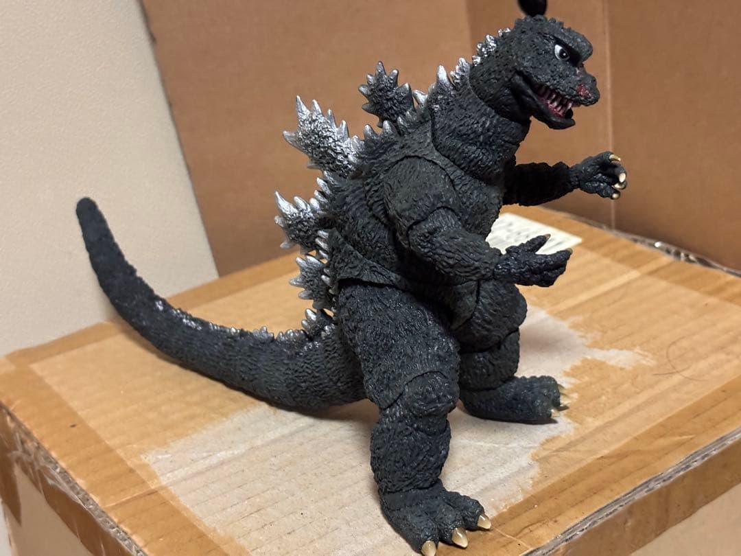 S.H.MonsterArts GODZILLA (1972) フィギュア