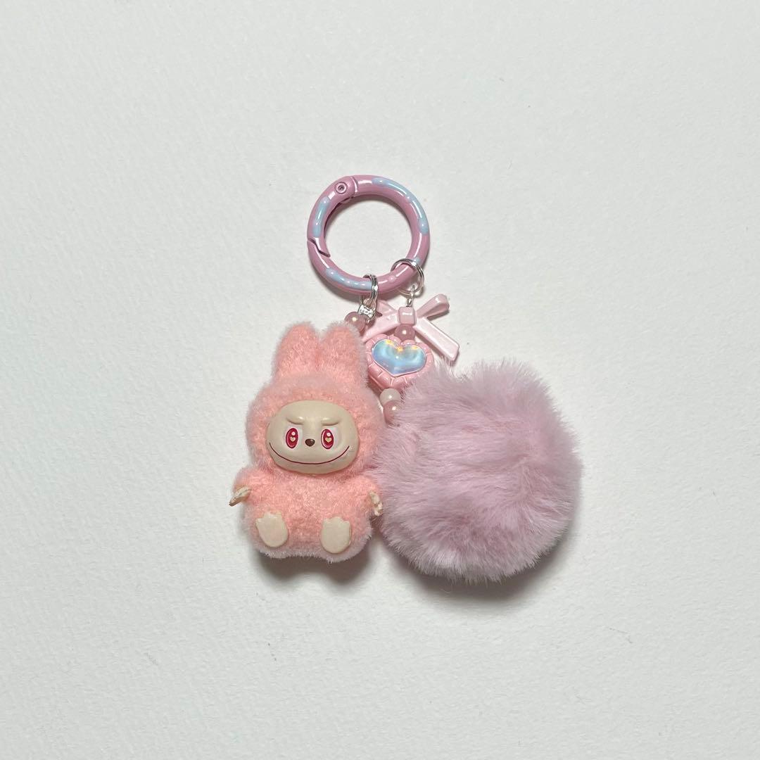 ラブブ ぬいぐるみ ミニキーホルダー ピンク ハート付き - メルカリ