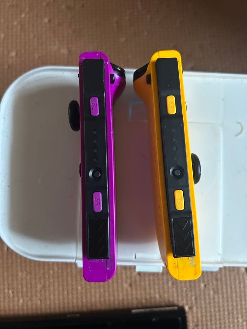Nintendo Switch 本体 紫と黄色のJoy-Con - メルカリ