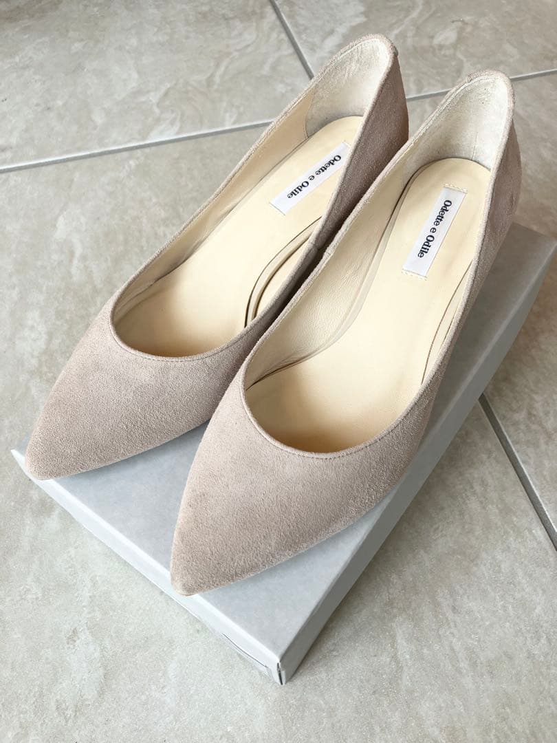 ODETTE E ODILE ベージュ スエード 低ヒールパンプス 24㎝ - メルカリ