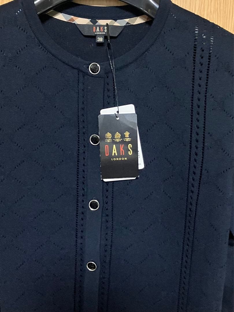 新品 ダックス カーディガン ニット モノグラム柄 透かし編み ロゴ
