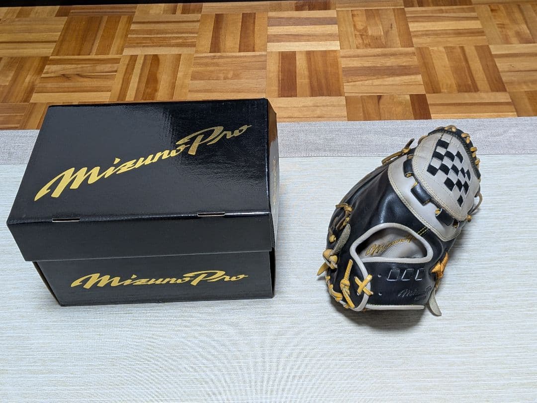 ミズノプロ　波賀ジャパン　店舗別注オーダー中田翔型ファーストミット　化粧箱付き ミズノプロ 波賀ジャパン 店舗別注オーダー中田翔型ファーストミット