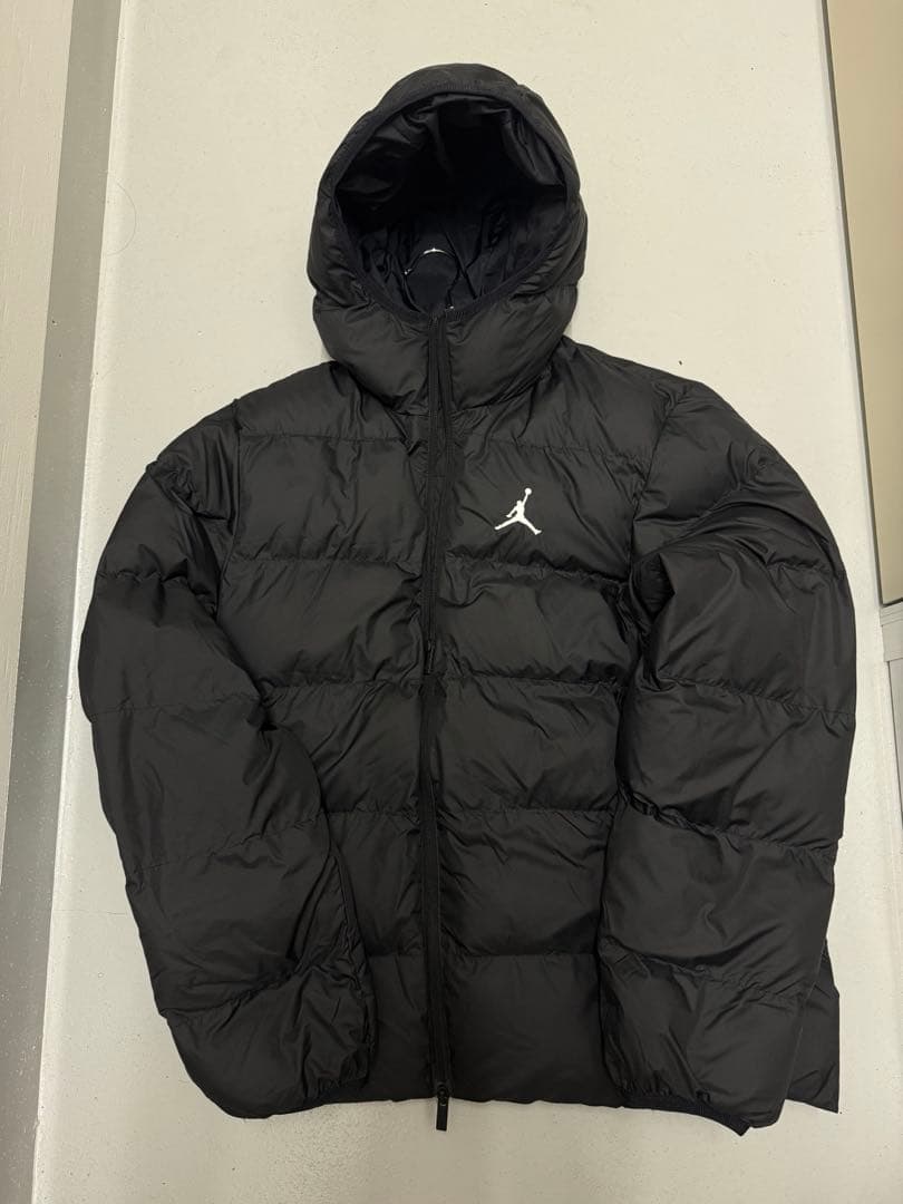 Jordan ブラック ダウンジャケット フード付き M - メルカリ