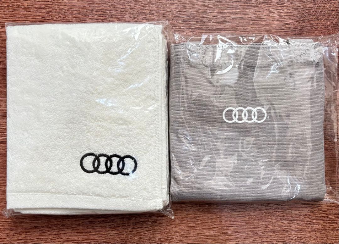 AUDI ノベルティ タオル&バック 未使用 アウディ - メルカリ
