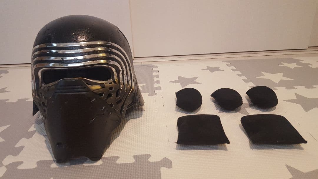 希少品】スターウォーズ ANOVOS カイロレン プレミアヘルメット