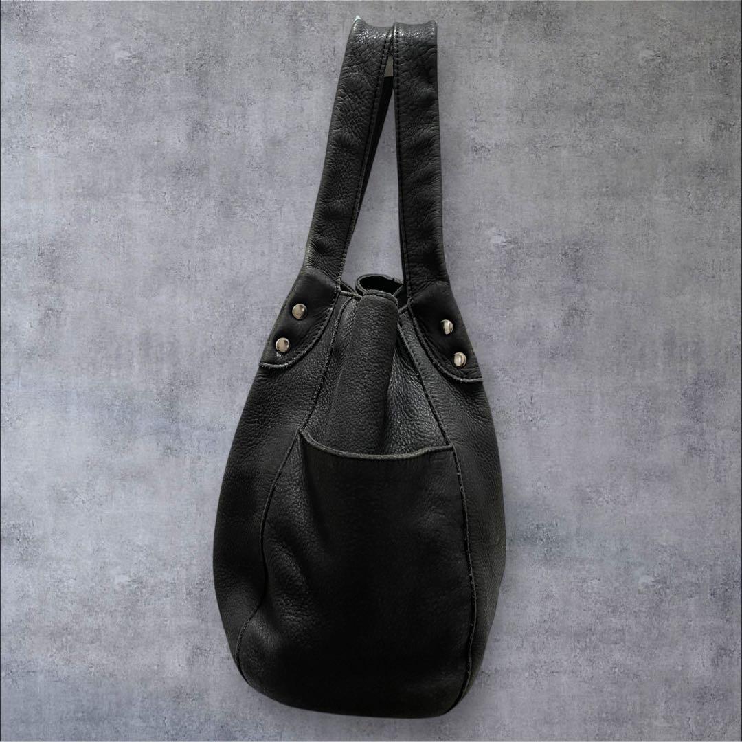 TRES y2k 00s Archive toteBag Studs black - メルカリ