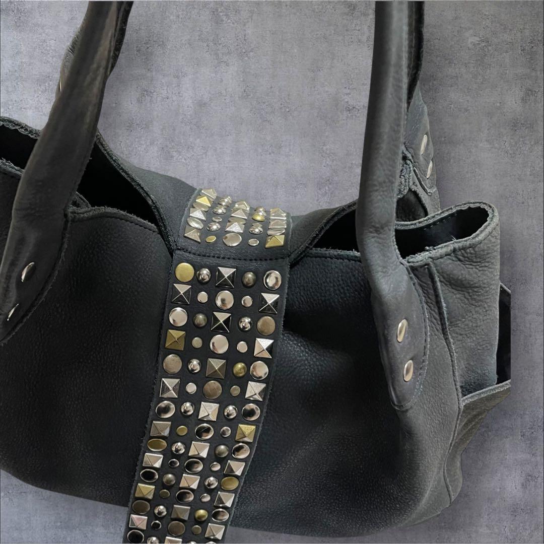 TRES y2k 00s Archive toteBag Studs black - メルカリ