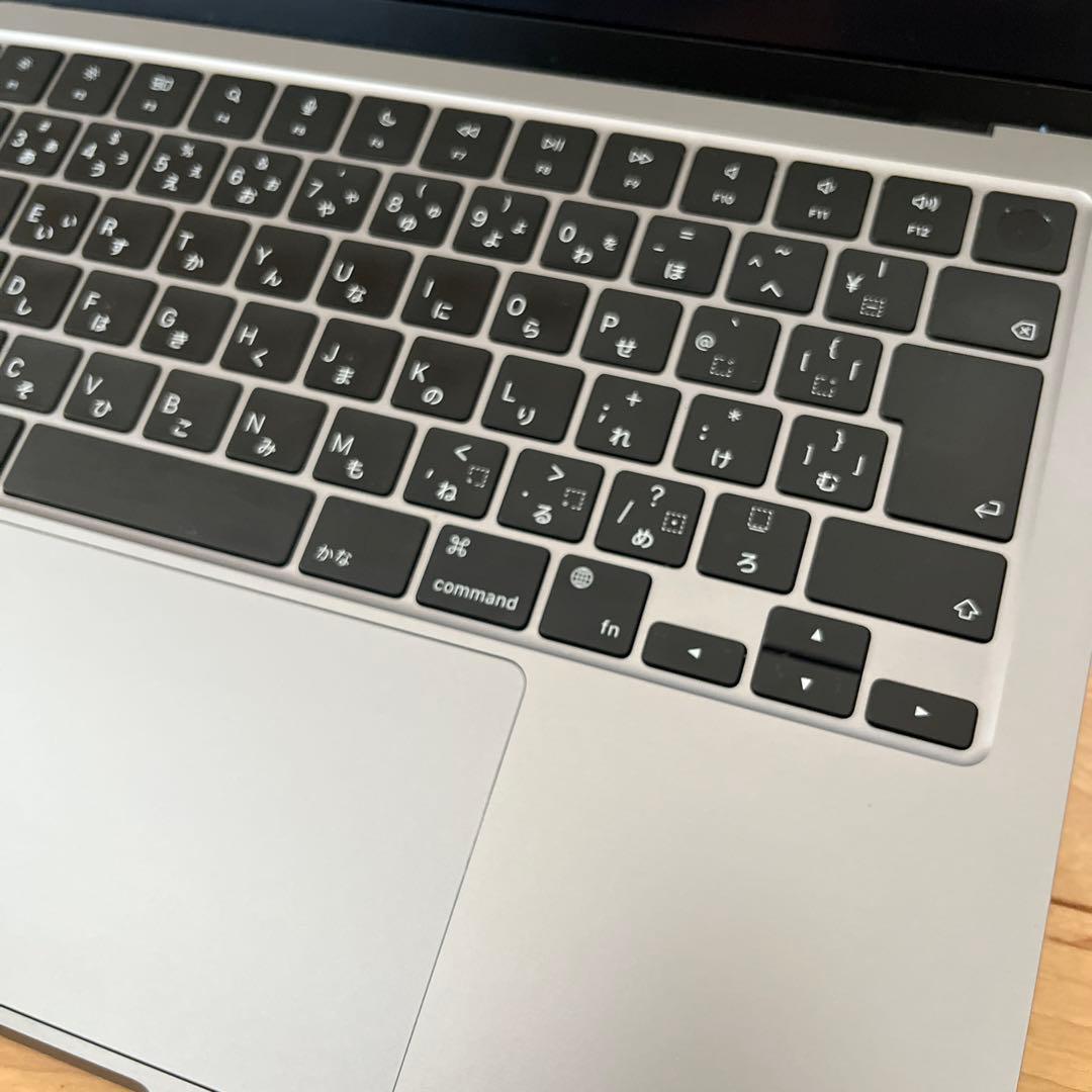 【美品】Apple MacBook Air M2 16GB 13.6inch