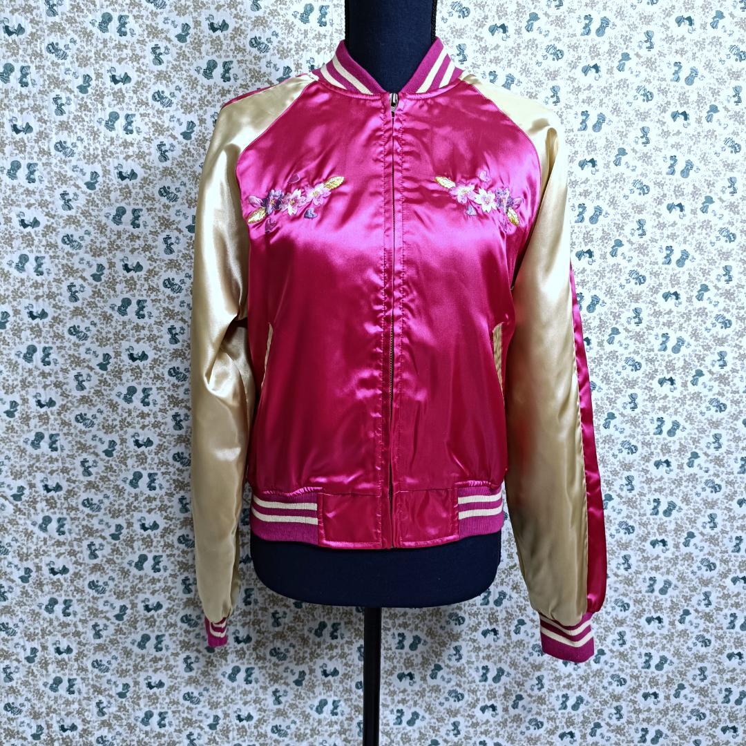 Hello Kitty☆キティちゃん スカジャン 刺繍 桜 山 ピンク 金 M