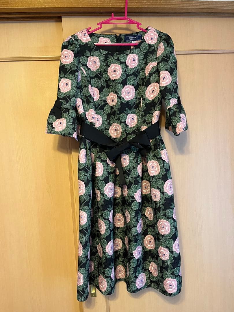 茉莉花様専用】M'S GRACY バラ 花柄 ワンピース - メルカリ