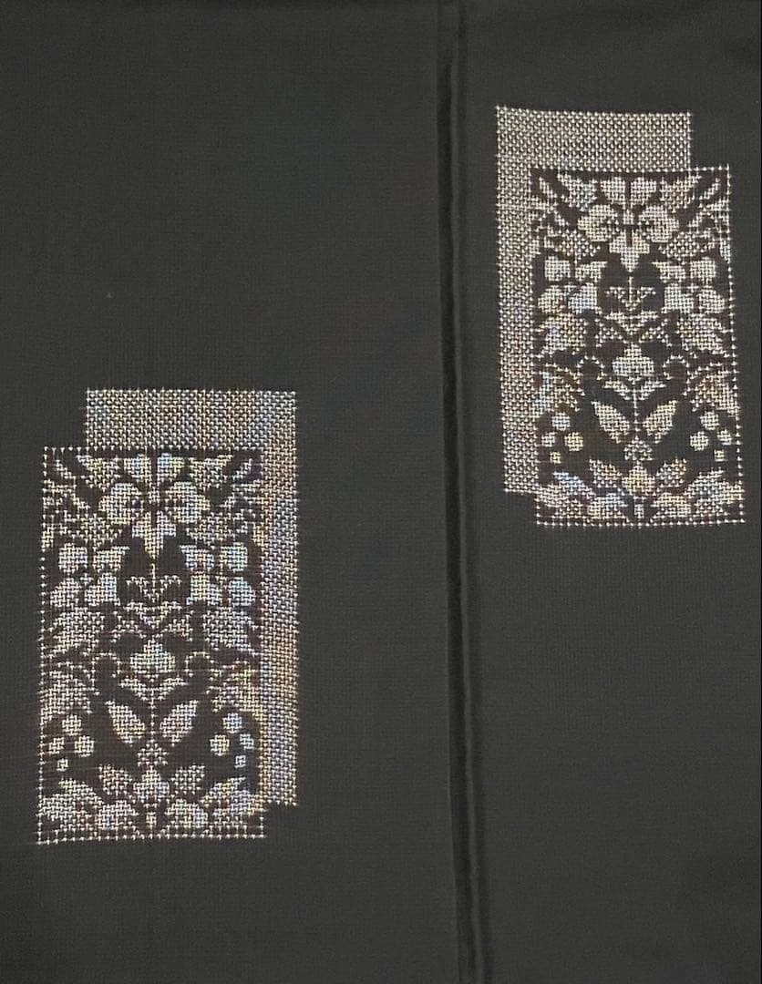 本場大島紬 地空き 経緯絣 小紋 正絹 短冊 花文 美品 イ6621