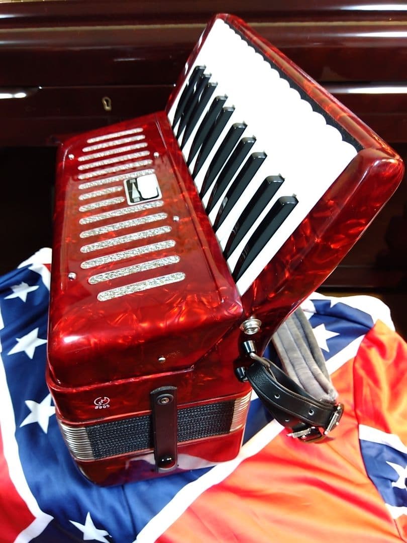 綺麗な音色即演奏可】Yamaha ソプラノ アコーディオン S-25B 25鍵